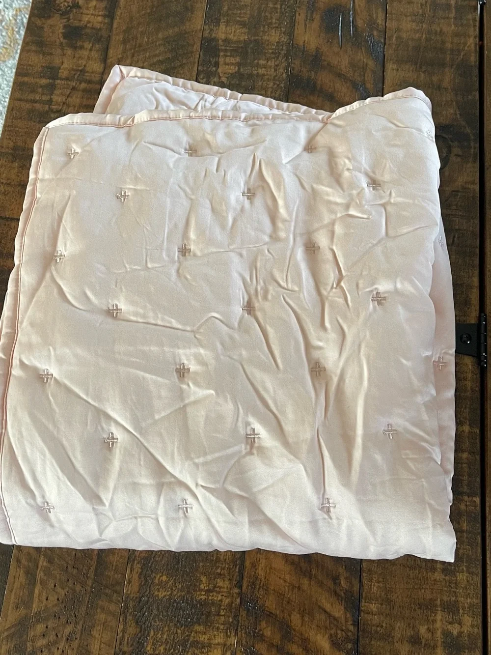 NWOT Quince Bamboo Dream Quilted Euro Sham, 26 X 26 (Soft Pink)